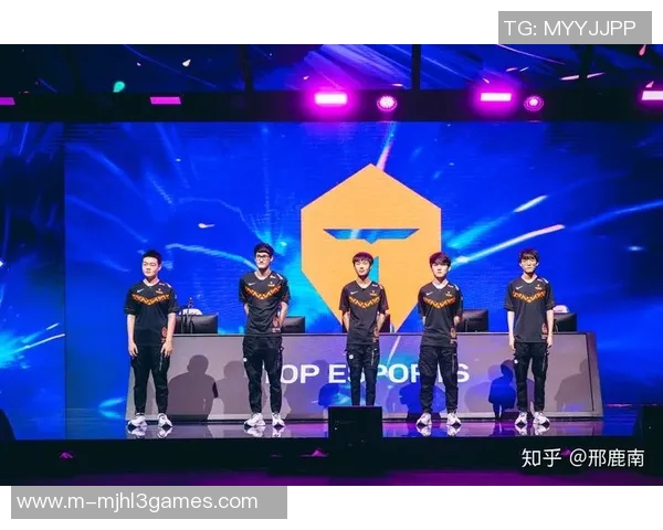 esports数据赛后复盘TES与FPX对决中的战术意识与团队配合分析